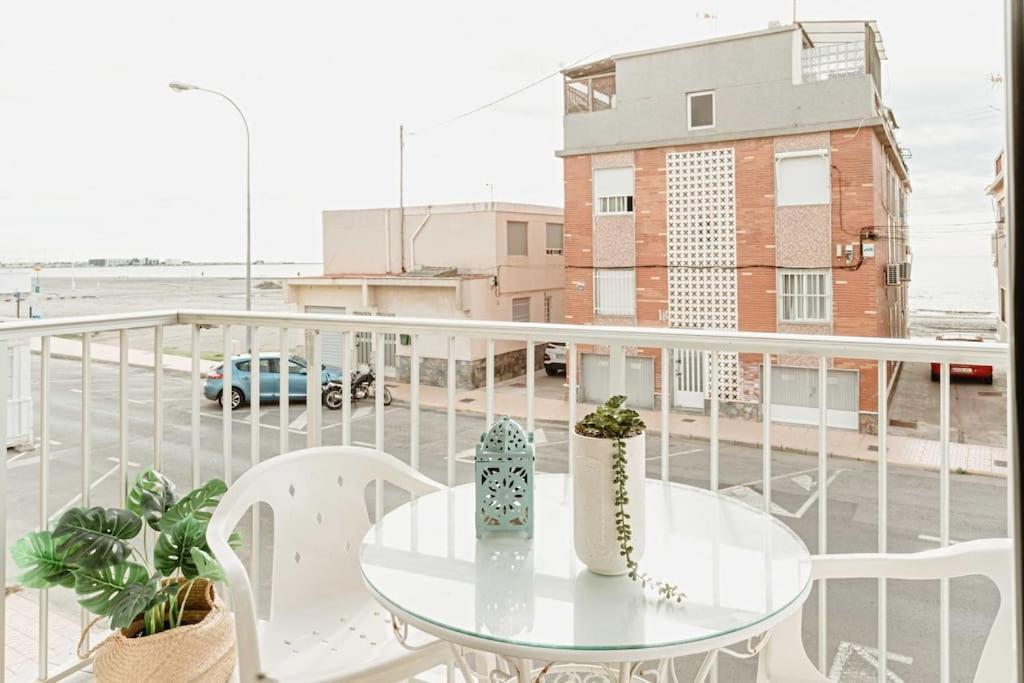 Apartamento Frente Al Mar, Familiar Y Acogedor. سانتا بولا المظهر الخارجي الصورة